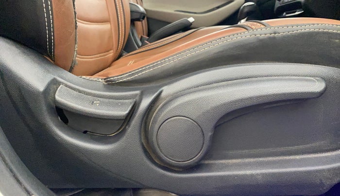 2015 Hyundai Elite i20 ASTA 1.2, Petrol, Manual, 69,164 km, Driver Side Adjustment Panel