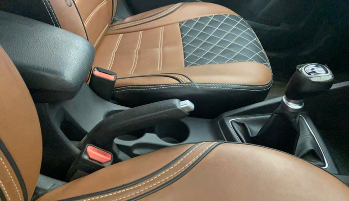 2015 Hyundai Elite i20 ASTA 1.2, Petrol, Manual, 69,164 km, Gear Lever