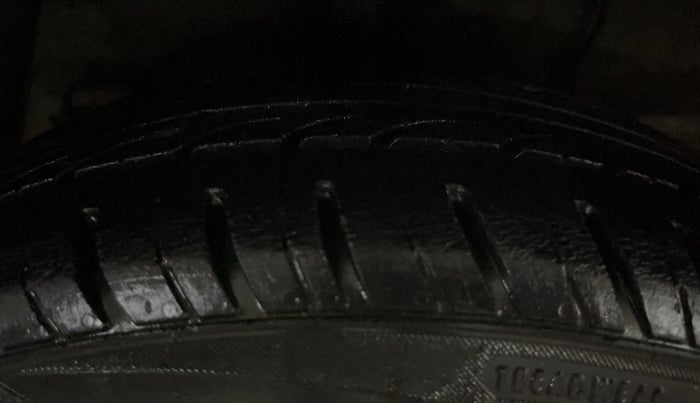 2016 Hyundai Xcent SX 1.2, Petrol, Manual, 70,197 km, Right Rear Tyre Tread