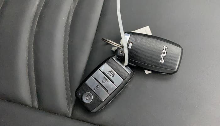 2022 KIA SONET HTX 1.0 DCT, Petrol, Automatic, 42,758 km, Key Close Up