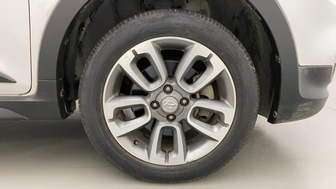 2017 Hyundai i20 Active 1.2 S, Petrol, Manual, 37,939 km, Right Front Wheel