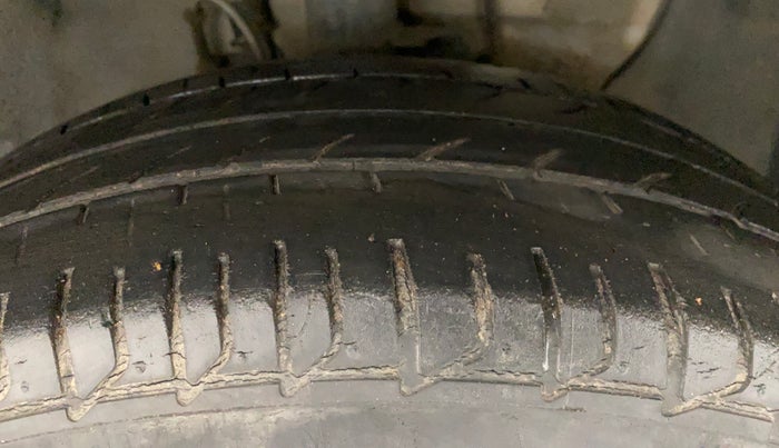 2017 Hyundai i20 Active 1.2 S, Petrol, Manual, 37,939 km, Right Front Tyre Tread