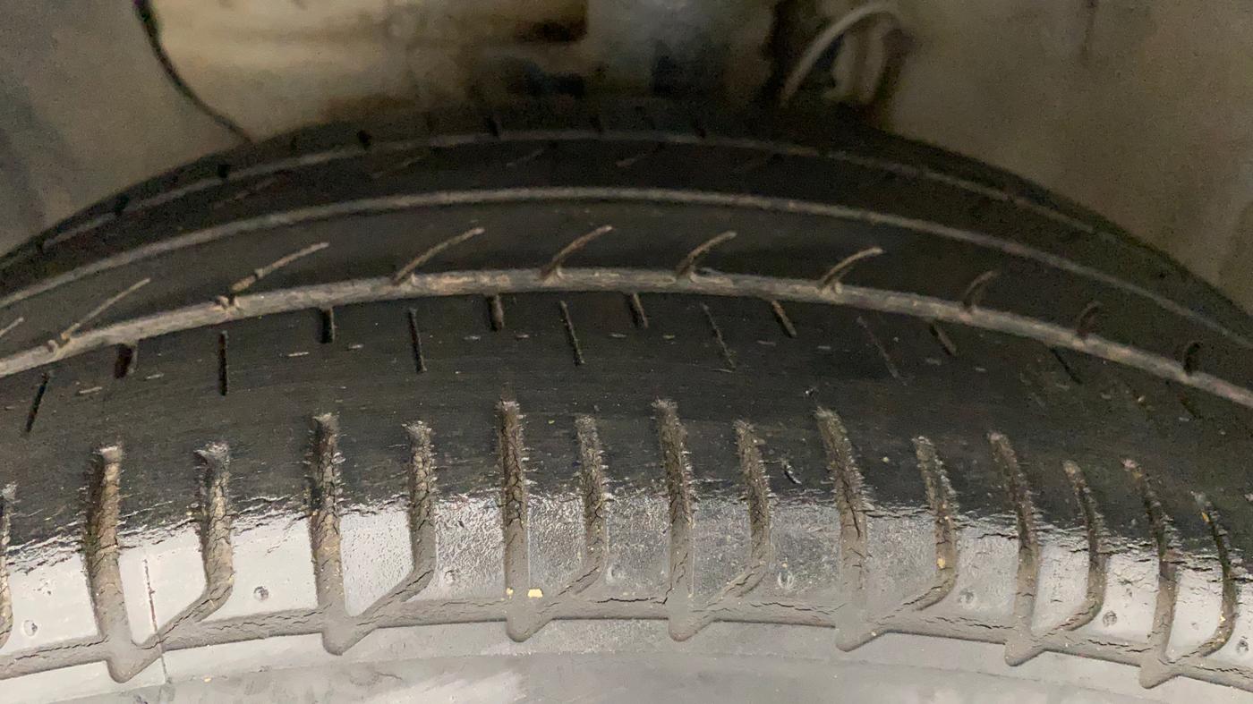 2017 Hyundai i20 Active 1.2 S, Petrol, Manual, 37,939 km, Left Front Tyre Tread