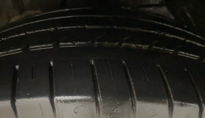 2020 MG HECTOR SHARP 1.5 DCT PETROL, Petrol, Automatic, 31,170 km, Left Front Tyre Tread