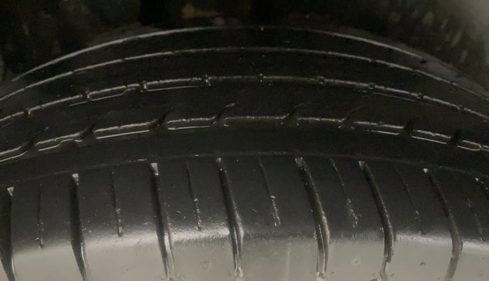 2020 MG HECTOR SHARP 1.5 DCT PETROL, Petrol, Automatic, 31,170 km, Right Rear Tyre Tread