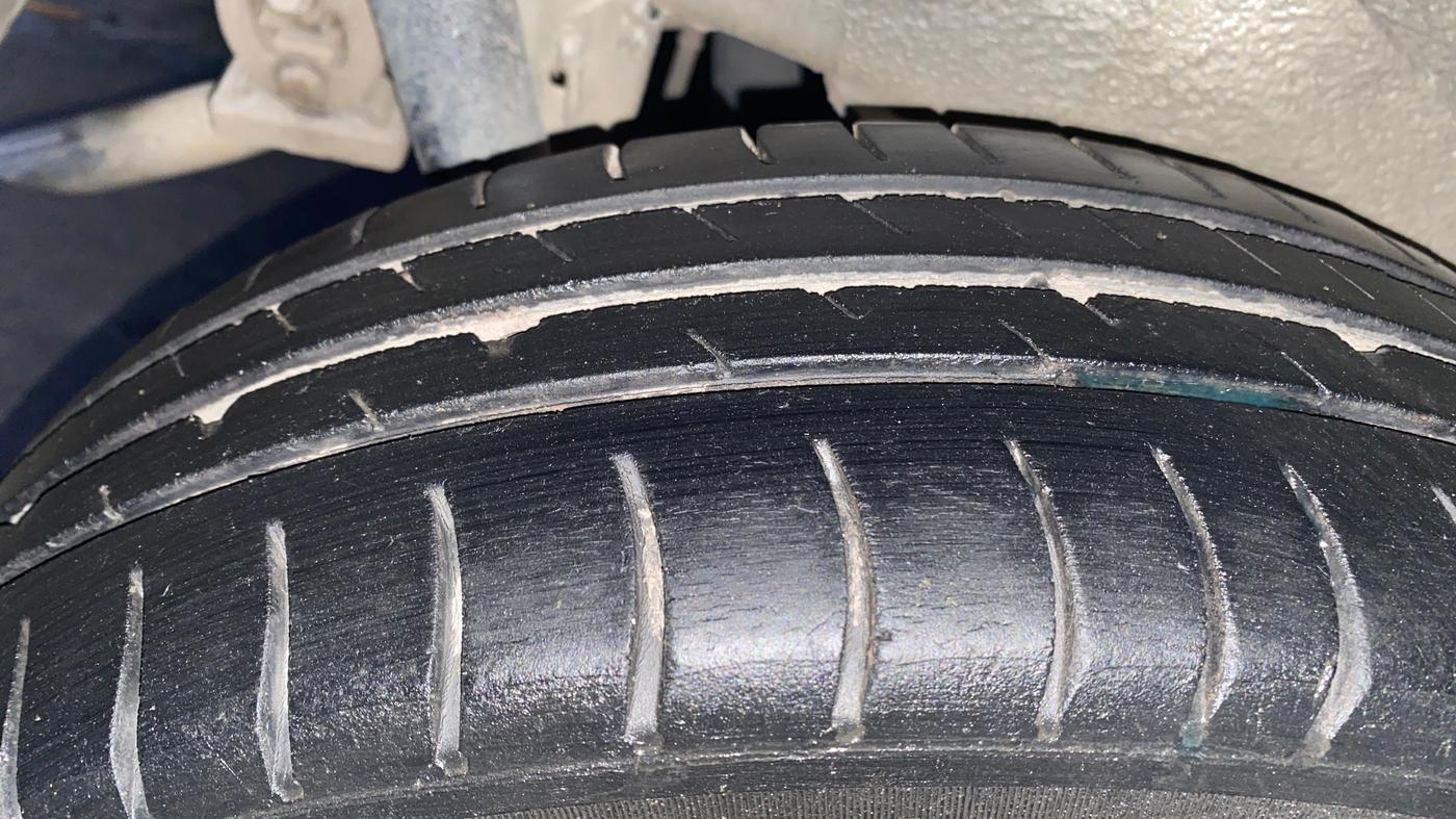 2017 Maruti Wagon R 1.0 VXI, Petrol, Manual, 80,616 km, Right Rear Tyre Tread