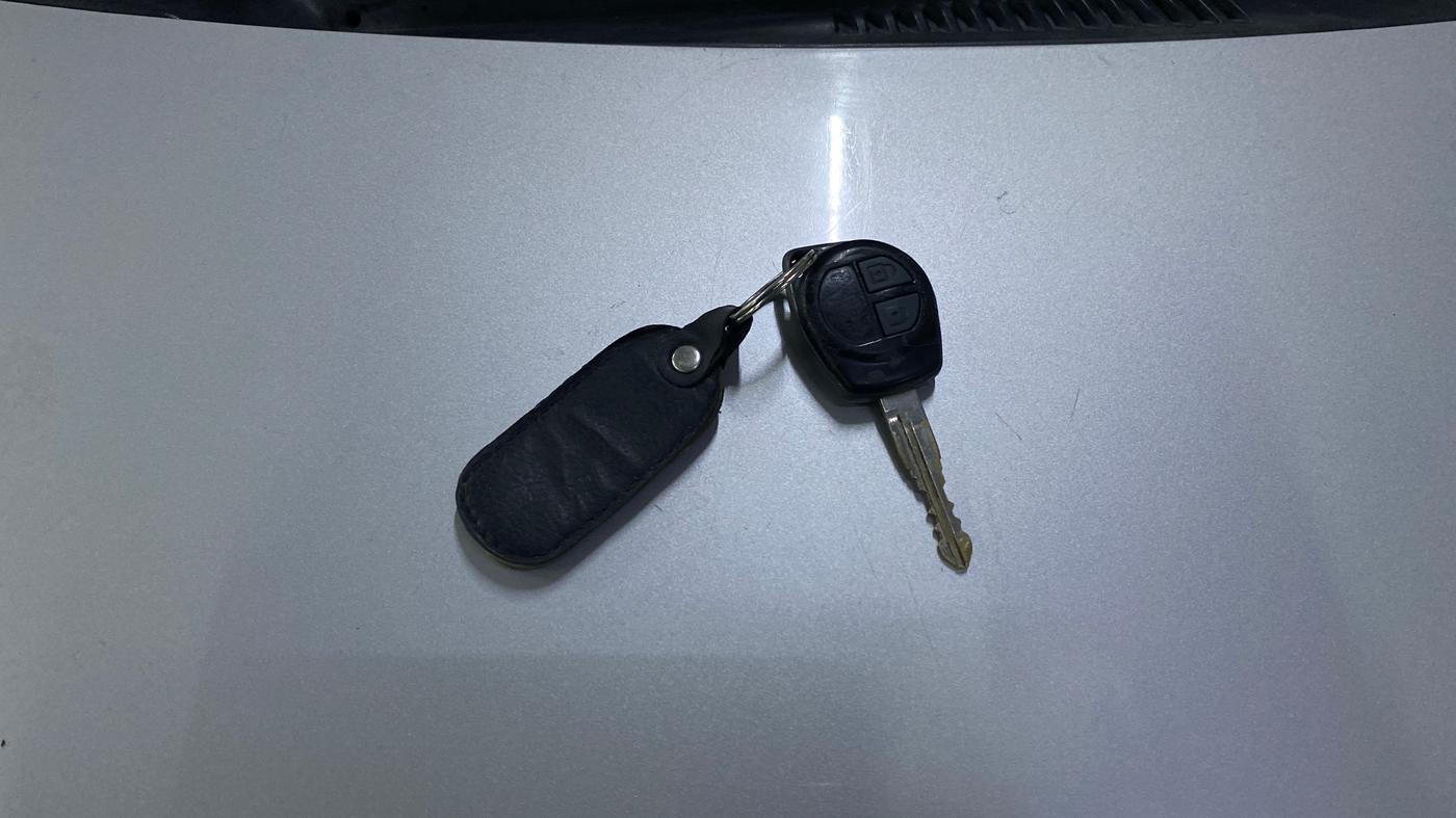 2017 Maruti Wagon R 1.0 VXI, Petrol, Manual, 80,616 km, Key Close Up