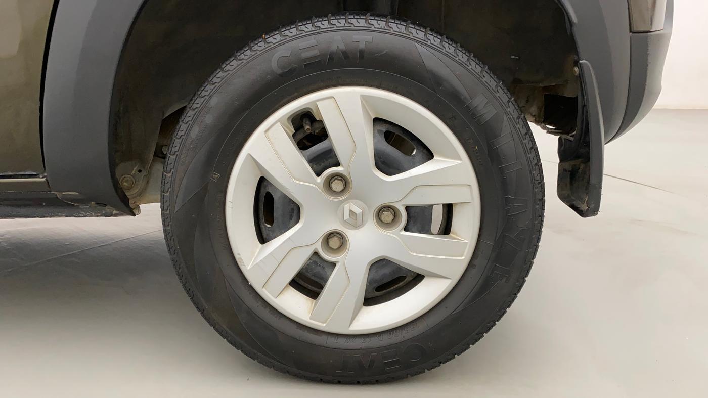 2017 Renault Kwid RXT 1.0, Petrol, Manual, 15,842 km, Left Rear Wheel