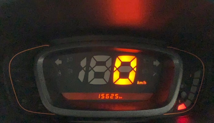 2017 Renault Kwid RXT 1.0, Petrol, Manual, 15,842 km, Odometer Image