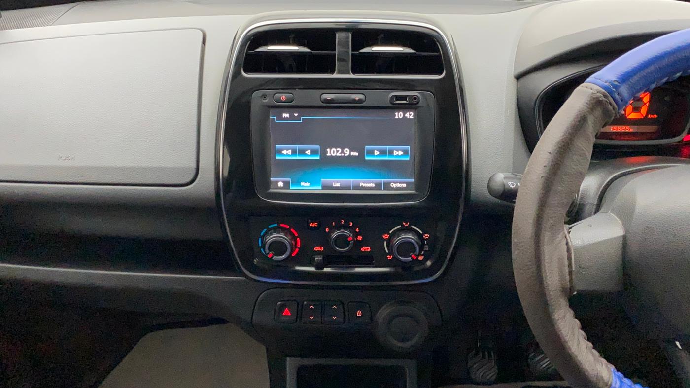 2017 Renault Kwid RXT 1.0, Petrol, Manual, 15,842 km, Air Conditioner