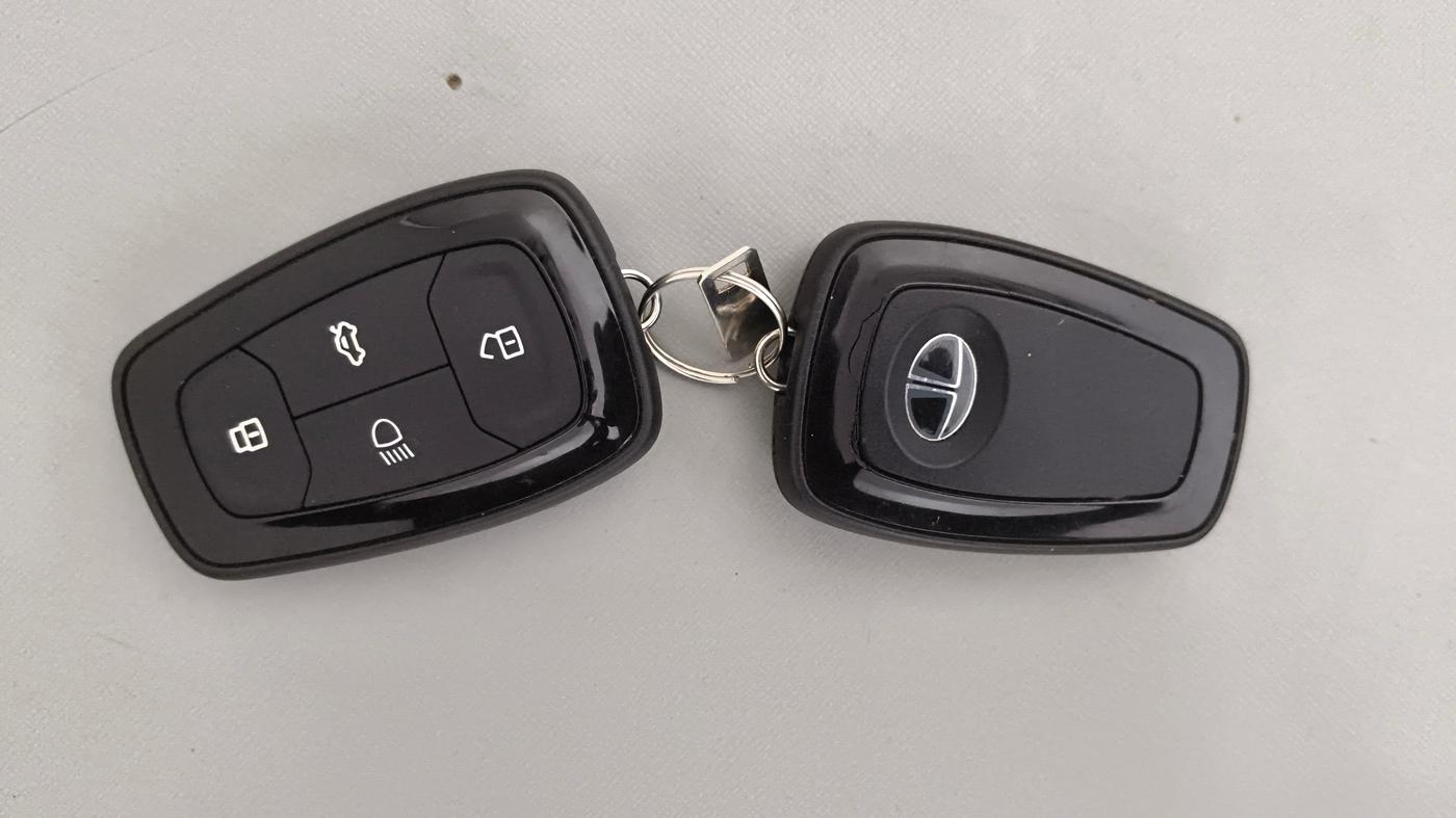 2022 Tata NEXON XZ PLUS PETROL, Petrol, Manual, 50,400 km, Key Close Up
