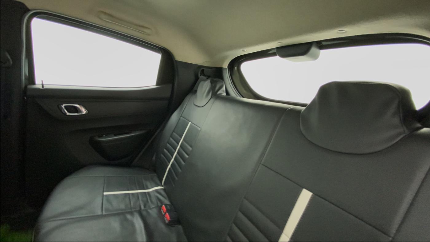 2021 Renault Kwid CLIMBER 1.0 (O), Petrol, Manual, 24,136 km, Right Side Rear Door Cabin
