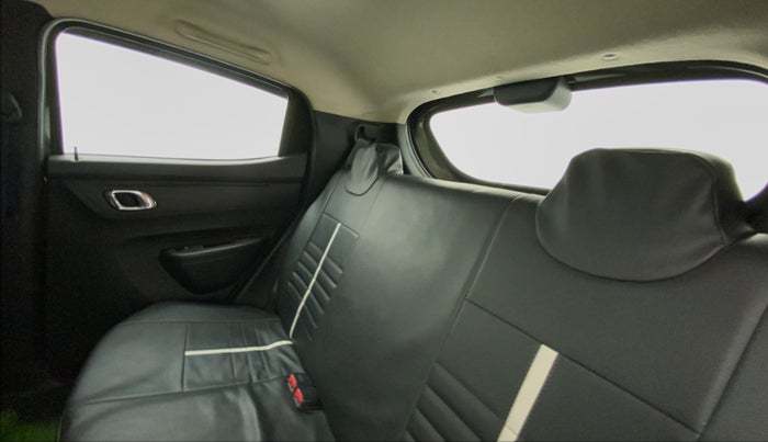 2021 Renault Kwid CLIMBER 1.0 (O), Petrol, Manual, 24,136 km, Right Side Rear Door Cabin