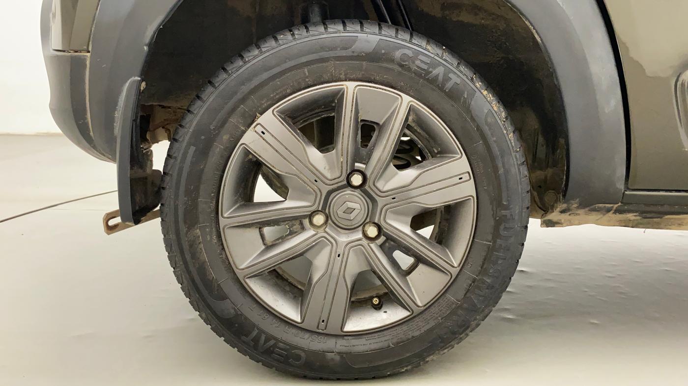 2021 Renault Kwid CLIMBER 1.0 (O), Petrol, Manual, 24,136 km, Right Rear Wheel