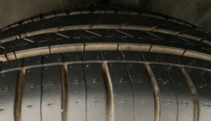 2013 Hyundai i20 ERA 1.2, Petrol, Manual, 26,227 km, Left Front Tyre Tread