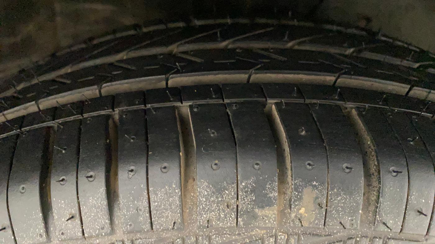 2013 Hyundai i20 ERA 1.2, Petrol, Manual, 26,227 km, Right Front Tyre Tread