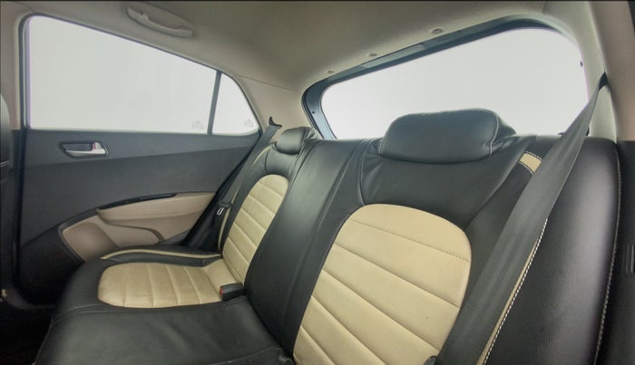 2013 Hyundai Grand i10 SPORTZ 1.2 KAPPA VTVT, Petrol, Manual, 60,634 km, Right Side Rear Door Cabin