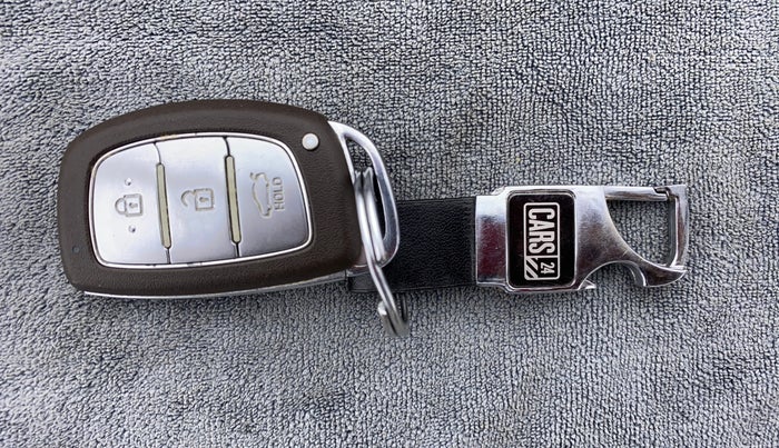 2013 Hyundai Grand i10 SPORTZ 1.2 KAPPA VTVT, Petrol, Manual, 60,634 km, Key Close Up