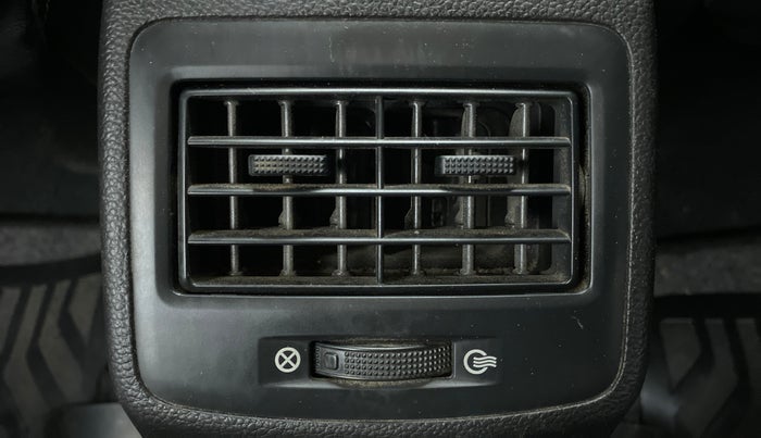 2013 Hyundai Grand i10 SPORTZ 1.2 KAPPA VTVT, Petrol, Manual, 60,634 km, Rear AC Vents