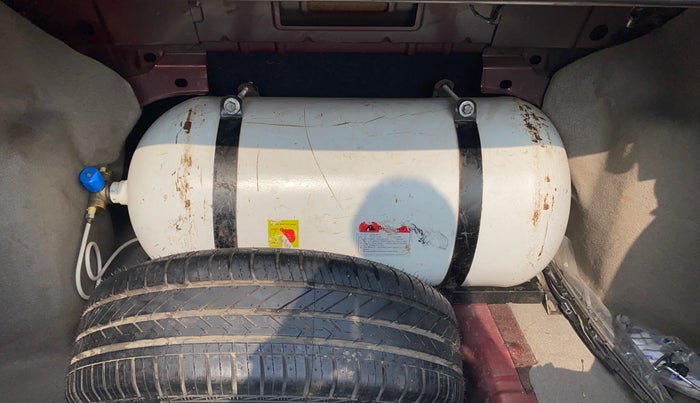 2017 Ford Figo Aspire TITANIUM 1.2 PETROL, CNG, Manual, 85,056 km, Boot Inside