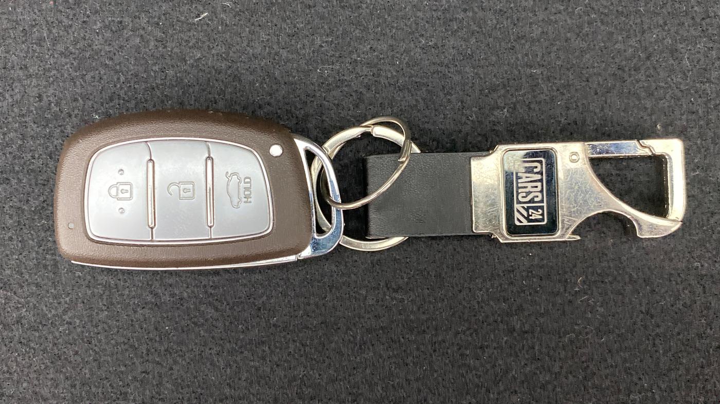 2014 Hyundai Grand i10 SPORTZ 1.2 KAPPA VTVT, Petrol, Manual, 38,007 km, Key Close Up