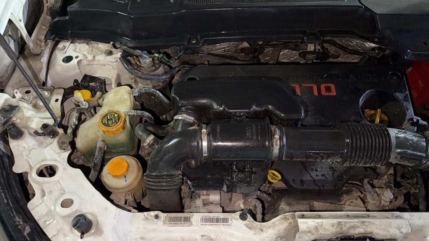 2021 Tata Harrier XZA PLUS 2.0L, Diesel, Automatic, 72,986 km, Engine View - Right