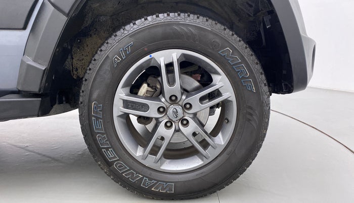 2021 Mahindra Thar LX PETROL HT 4WD AT, Petrol, Automatic, 11,287 km, Right Front Wheel