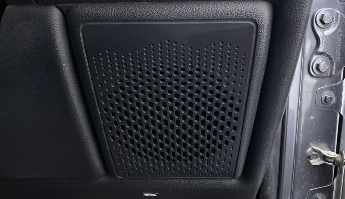 2021 Mahindra Thar LX PETROL HT 4WD AT, Petrol, Automatic, 11,287 km, Speaker