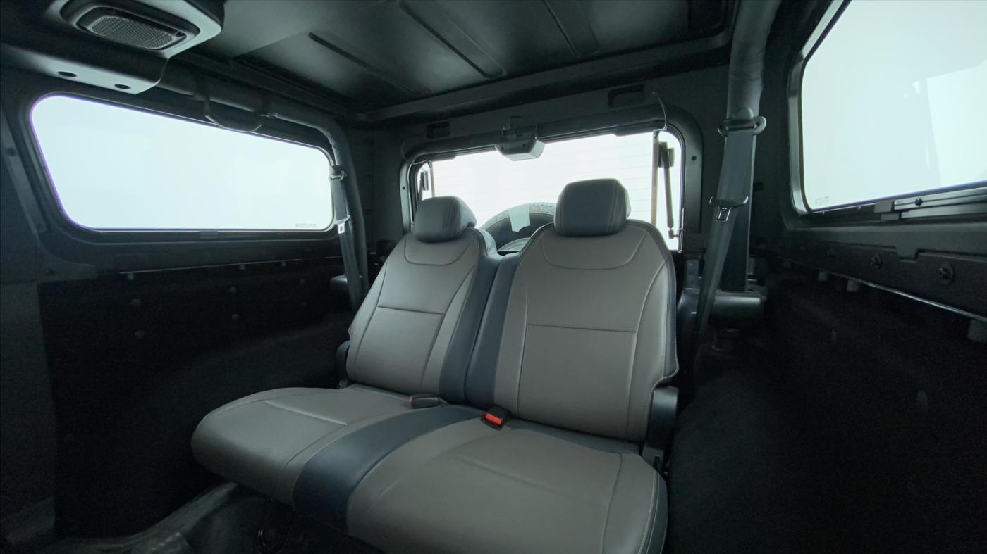 2021 Mahindra Thar LX PETROL HT 4WD AT, Petrol, Automatic, 11,287 km, Right Side Rear Door Cabin