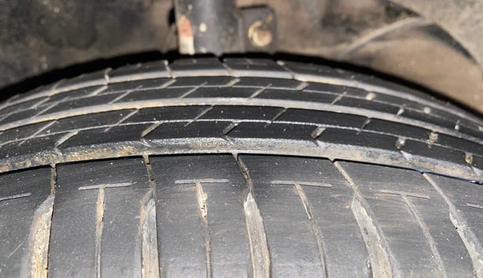 2023 Maruti Ertiga VXI SHVS, Petrol, Manual, 9,131 km, Right Front Tyre Tread