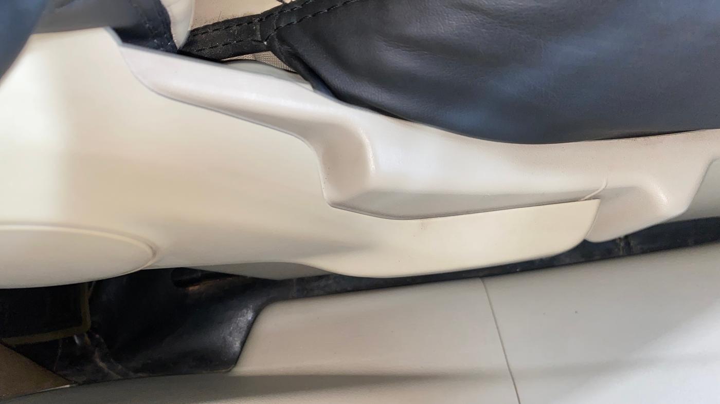 2023 Maruti Ertiga VXI SHVS, Petrol, Manual, 9,087 km, Driver Side Adjustment Panel