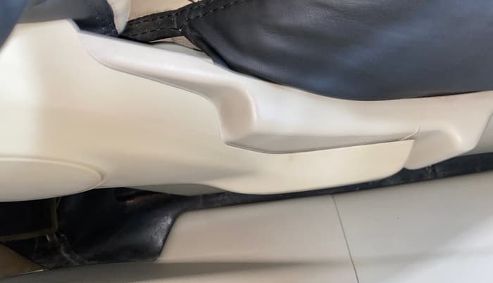 2023 Maruti Ertiga VXI SHVS, Petrol, Manual, 9,131 km, Driver Side Adjustment Panel