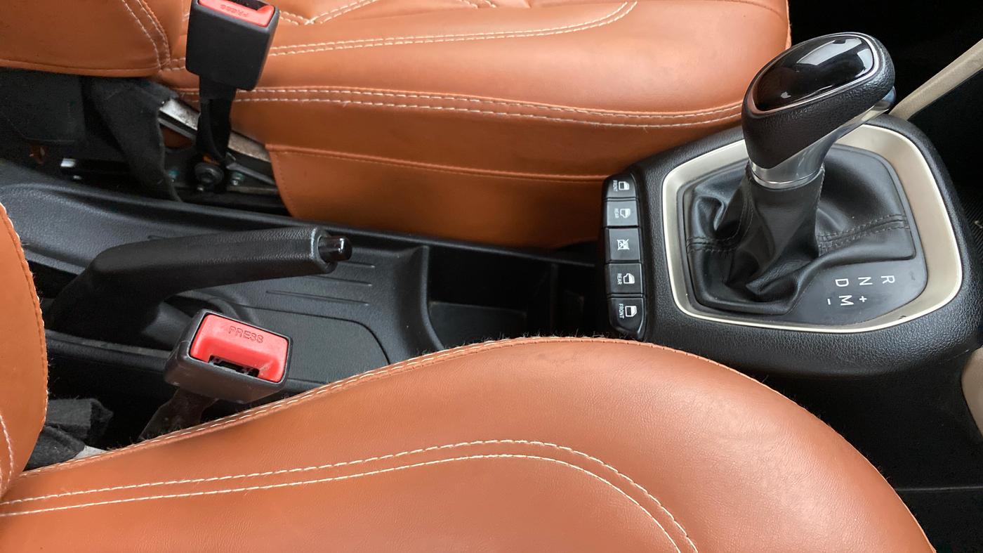 2019 Hyundai NEW SANTRO SPORTZ AMT, Petrol, Automatic, 25,159 km, Gear Lever