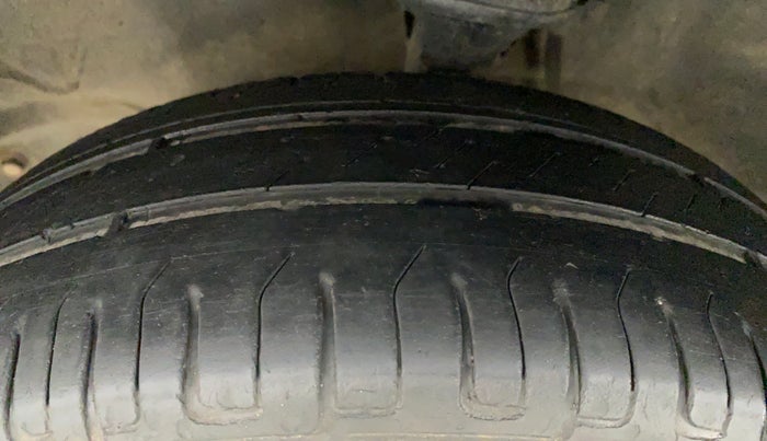 2019 Maruti Alto K10 VXI, CNG, Manual, 54,233 km, Left Front Tyre Tread