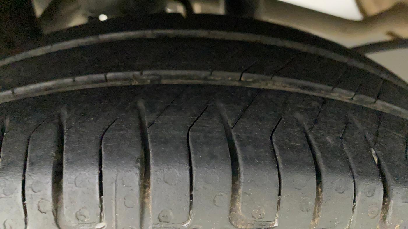 2019 Maruti Alto K10 VXI, CNG, Manual, 54,233 km, Right Rear Tyre Tread