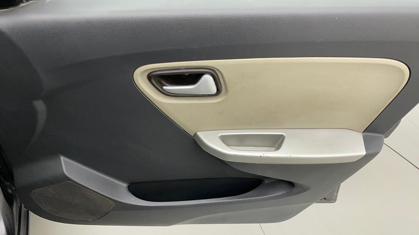 2019 Maruti Alto K10 VXI, CNG, Manual, 54,233 km, Driver Side Door Panels Control