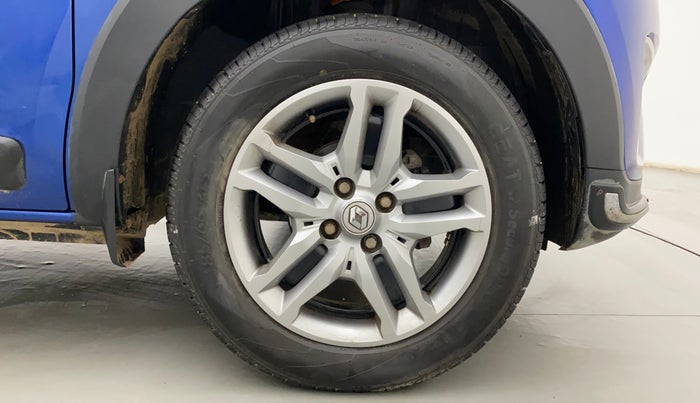 2020 Renault TRIBER RXZ AT, Petrol, Automatic, 14,282 km, Right Front Wheel