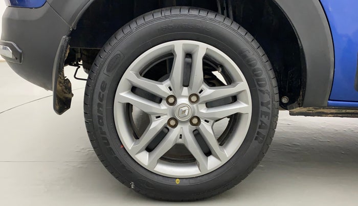 2020 Renault TRIBER RXZ AT, Petrol, Automatic, 14,282 km, Right Rear Wheel