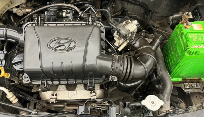 2015 Hyundai i10 SPORTZ 1.1, Petrol, Manual, 40,596 km, Engine View