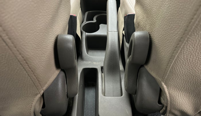 2015 Hyundai i10 SPORTZ 1.1, Petrol, Manual, 40,596 km, Driver Side Adjustment Panel