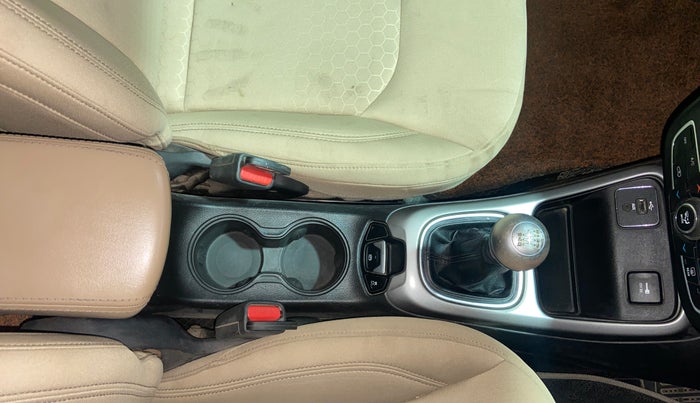 2017 Jeep Compass LONGITUDE (O) 2.0 DIESEL, Diesel, Manual, 1,20,527 km, Gear Lever