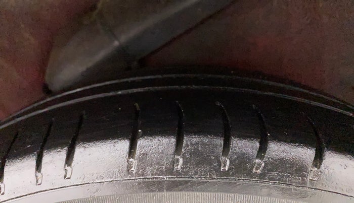 2011 Hyundai i10 MAGNA 1.2, Petrol, Manual, 91,757 km, Left Rear Tyre Tread
