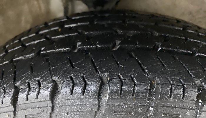 2012 Maruti Alto K10 VXI P, Petrol, Manual, 15,740 km, Right Front Tyre Tread