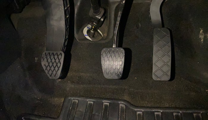 2022 MG ASTOR SHARP EX 1.5 MT, Petrol, Manual, 25,227 km, Pedals