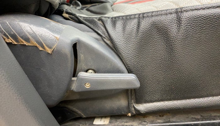 2018 Maruti Alto 800 VXI, Petrol, Manual, 54,393 km, Driver Side Adjustment Panel