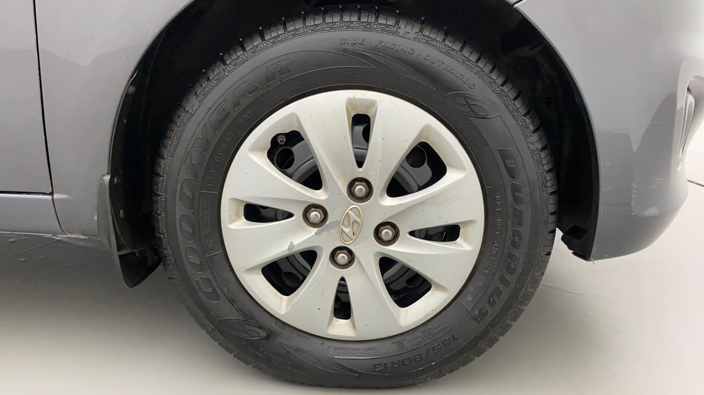 2012 Hyundai i10 SPORTZ 1.2 AT, Petrol, Automatic, 39,736 km, Right Front Wheel