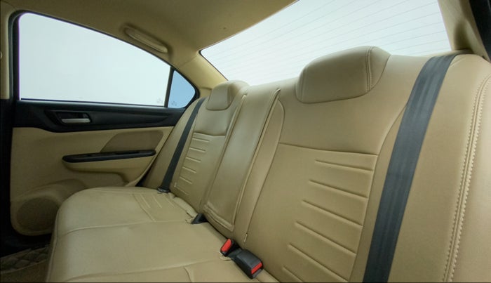2022 Honda Amaze 1.2L I-VTEC VX CVT, Petrol, Automatic, 33,866 km, Right Side Rear Door Cabin