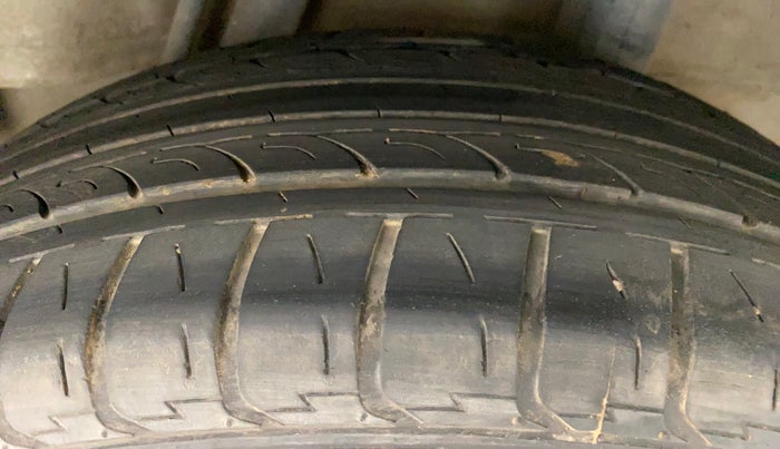 2015 Honda Jazz 1.5L I-DTEC VX, Diesel, Manual, 92,656 km, Left Rear Tyre Tread