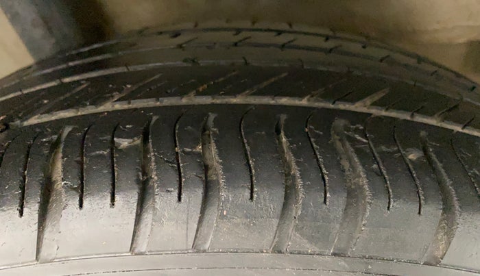 2015 Honda Jazz 1.5L I-DTEC VX, Diesel, Manual, 92,656 km, Right Rear Tyre Tread