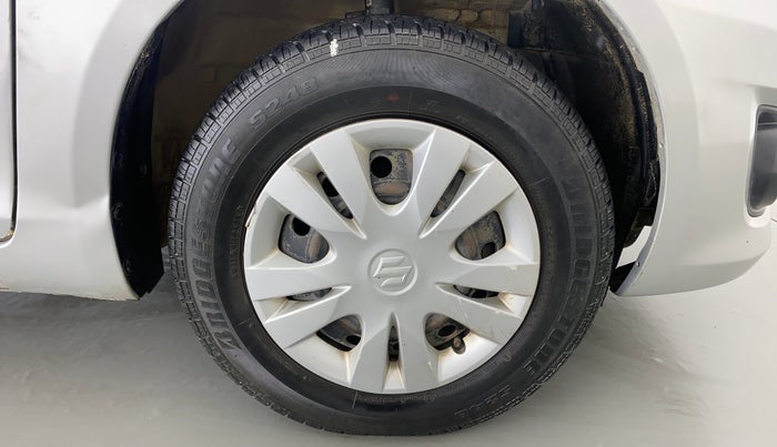 2013 Maruti Swift Dzire VXI, Petrol, Manual, 57,473 km, Right Front Wheel